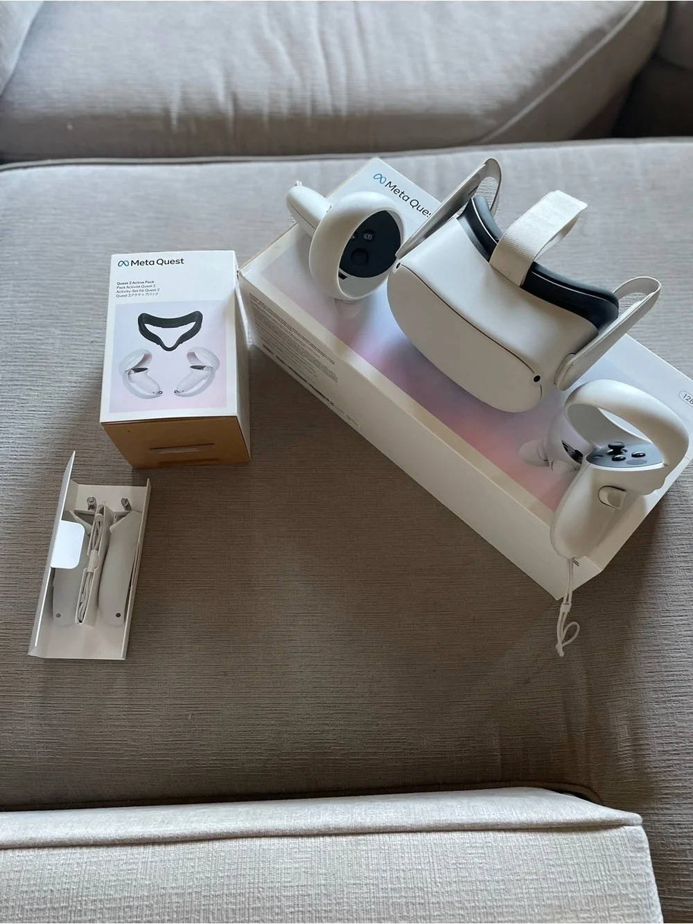 Meta Quest 2 Standalone VR Headset in White with Controllers